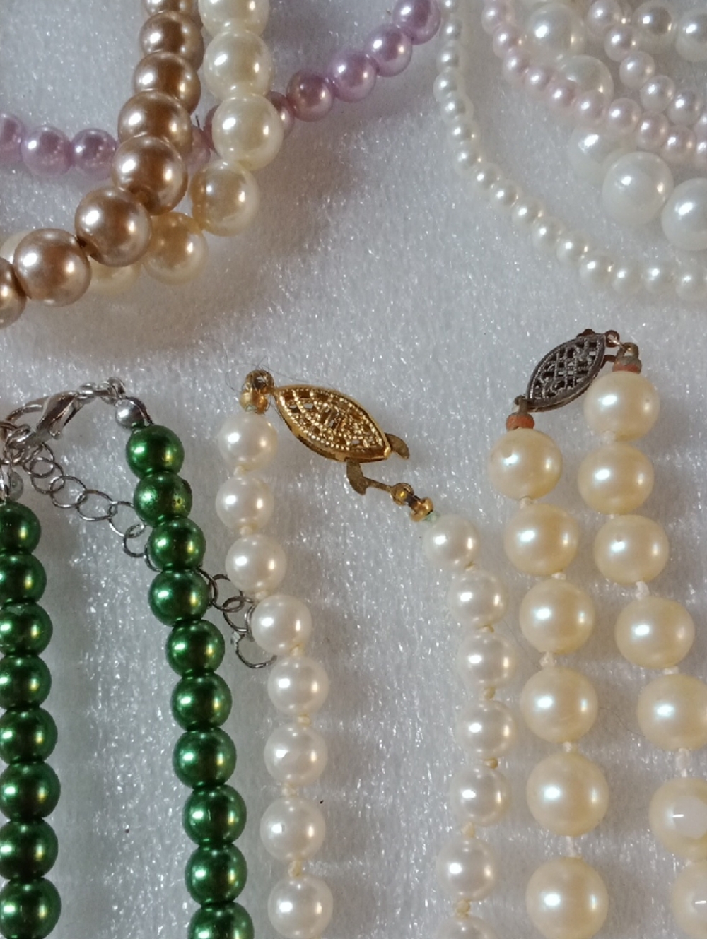 24 Piece Vintage To Modern Faux Pearl Bundle #A467 - Picture 3 of 11